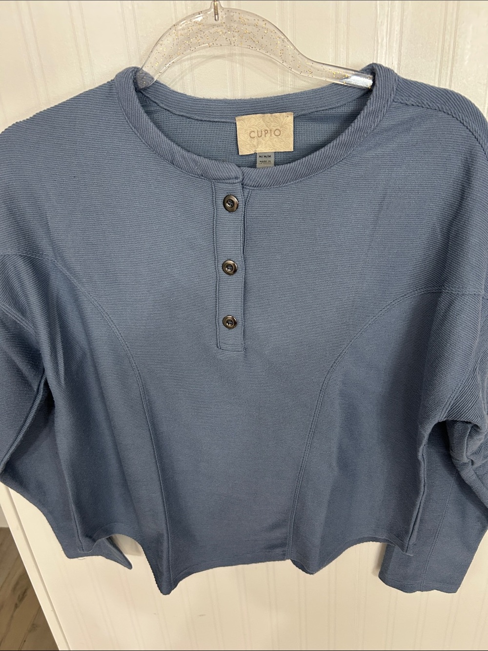 Cupio Dusty Blue Waffle Henley Pullover